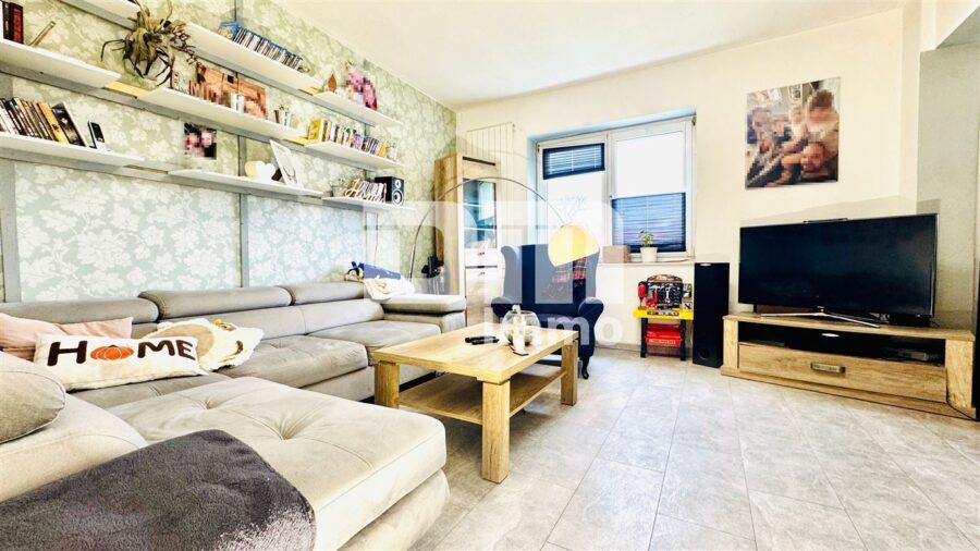 Charmanter Wohntraum mit Tradition und Moderne auf großem Grundstück - EG Wohnzimmer / Esszimmer